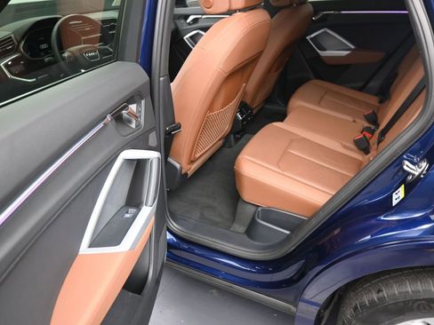 Used 2023 Audi Q3 2.0T Premium Plus w/ Premium Plus Package image 11