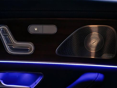 Used 2024 Mercedes-Benz GLS 63 AMG 4MATIC image 57