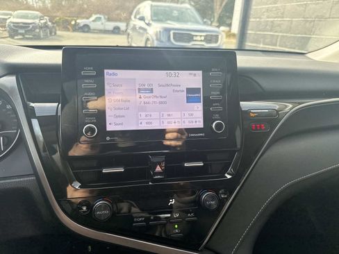Used 2023 Toyota Camry SE w/ Cold Weather Package image 21