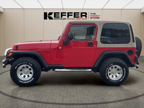 Used 2005 Jeep Wrangler Sport image 2