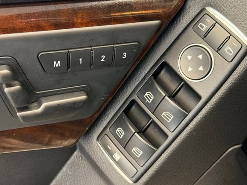 Used 2015 Mercedes-Benz GLK 350 4MATIC image 12