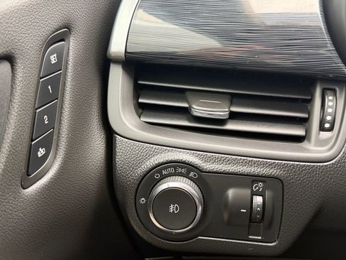 Used 2017 Buick Envision Essence w/ LPO, Cargo Package FWD image 22