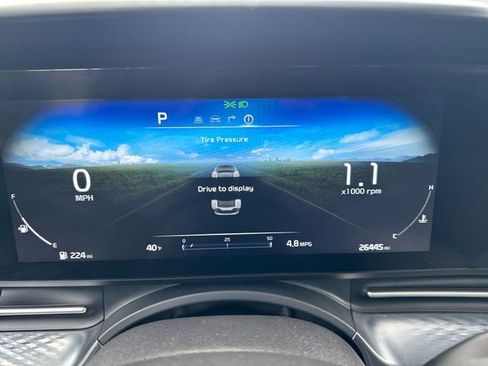 Used 2023 Kia Carnival SX Prestige image 15