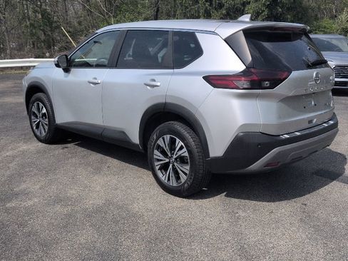 Used 2023 Nissan Rogue SV AWD/4WD image 12