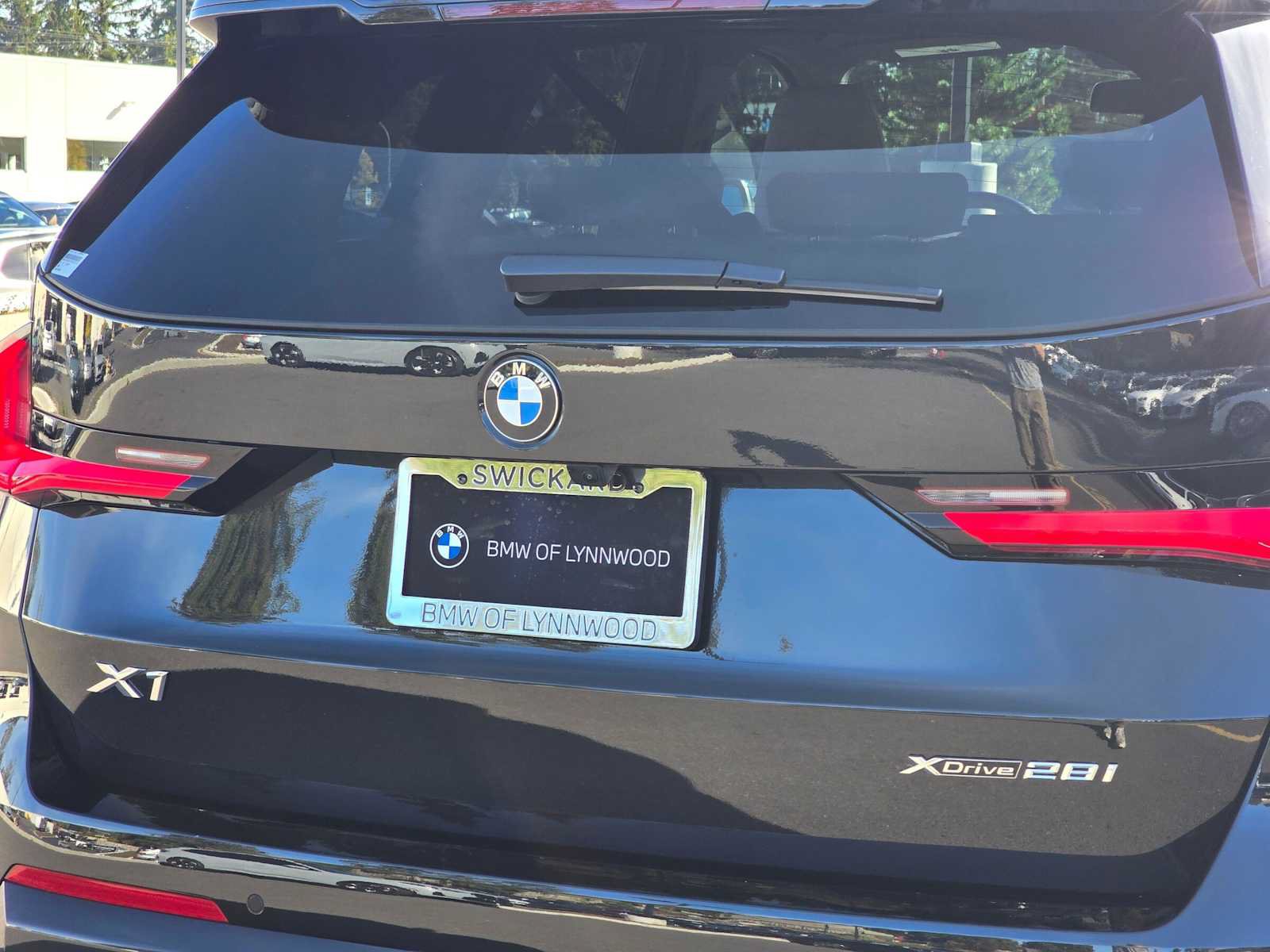 Used 2026 BMW X1 xDrive28i w/ Technology Package AWD/4WD image 13