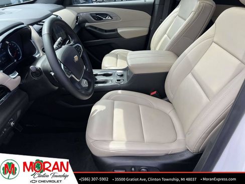 Certified 2023 Chevrolet Traverse LT w/ LT Premium Package AWD/4WD image 20
