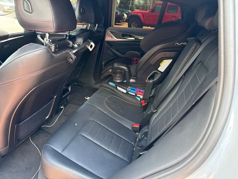 Used 2025 BMW X4 M40i w/ Premium Package AWD/4WD image 6