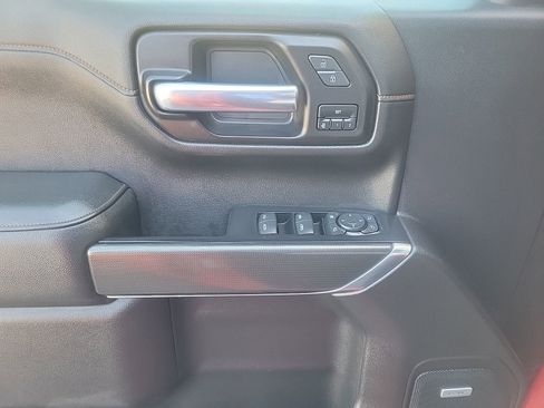 Used 2021 GMC Sierra 1500 AT4 w/ AT4 Preferred Package AWD/4WD image 17