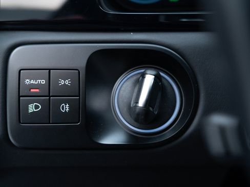 Used 2023 Porsche Cayenne GTS image 30