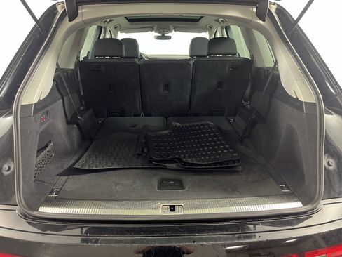 Used 2020 Audi Q7 3.0T Premium image 30