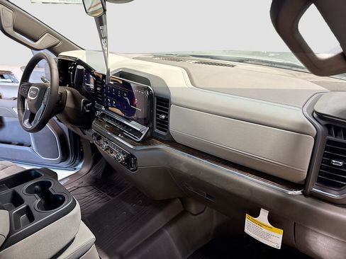 New 2026 GMC Sierra 1500 SLE w/ Preferred Package image 28