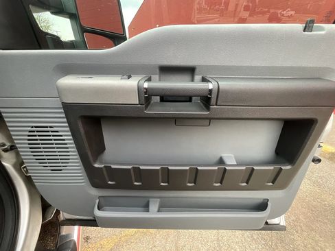 Used 2013 Ford F250 XLT AWD/4WD image 28