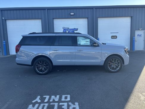 New 2025 Ford Expedition Max Platinum w/ Stealth Performance Package image 2