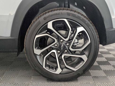 New 2026 Chevrolet Trax RS w/ Sunroof Package FWD image 13