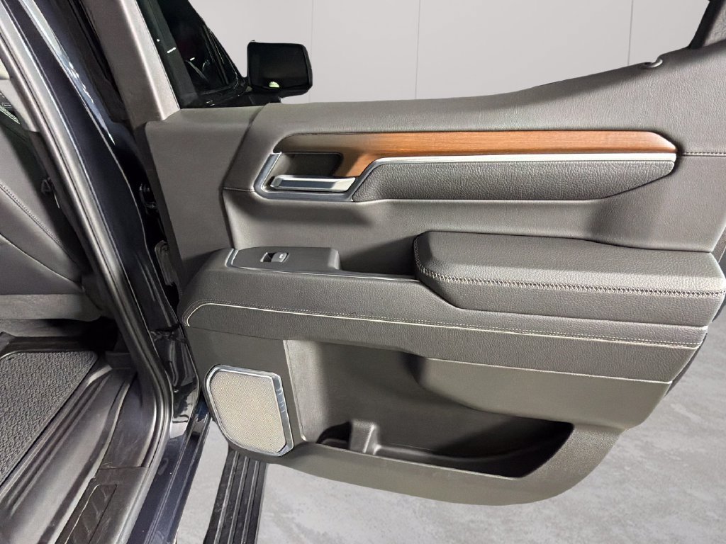 Used 2024 GMC Sierra 1500 Denali AWD/4WD image 37