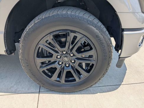 Used 2025 Ford F150 Platinum w/ FX4 Off-Road Package AWD/4WD image 12