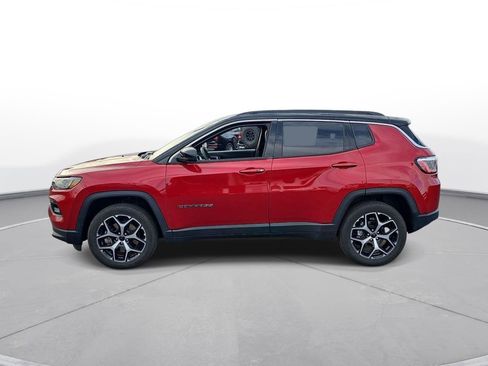 Used 2025 Jeep Compass Limited AWD/4WD image 8