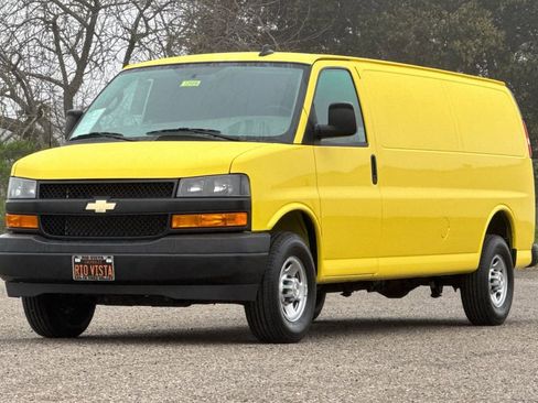 Certified 2023 Chevrolet Express 3500 Extended w/ Driver Convenience Package image 8