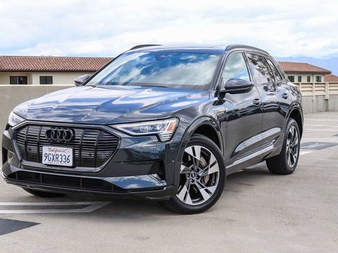 Used 2023 Audi e-tron Premium w/ Convenience Plus Package AWD/4WD image 1