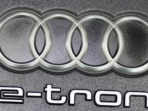 Used 2017 Audi A3 e-tron Premium Plus w/ Technology Package image 45