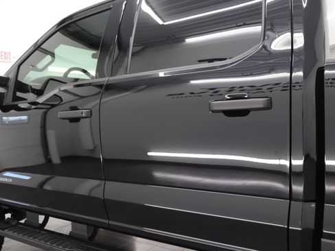 Used 2025 Ford F350 XLT w/ Tremor Off-Road Package AWD/4WD image 29