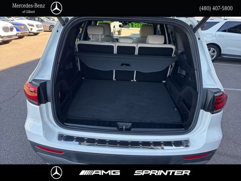 Certified 2022 Mercedes-Benz GLB 250 w/ Premium Package Lite image 7