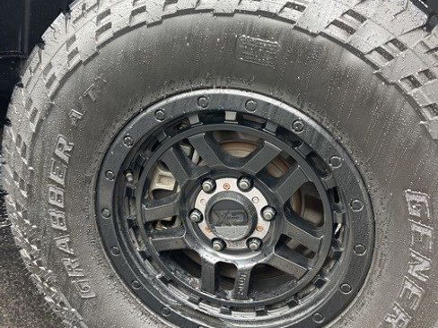 Used 2018 Ford F150 Raptor w/ Equipment Group 802A Luxury image 4