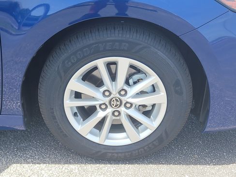 Certified 2025 Toyota Camry LE FWD image 9