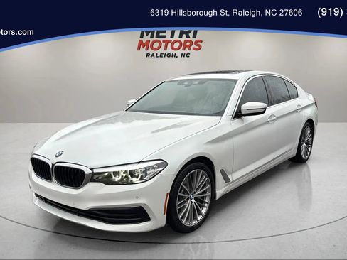 Used 2019 BMW 530i w/ Convenience Package image 1