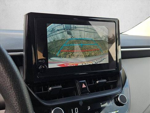 Used 2024 Toyota Corolla LE FWD image 13