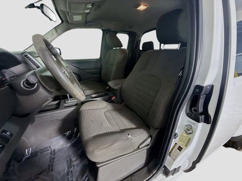 Used 2019 Nissan Frontier SV RWD image 17