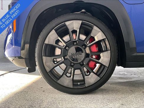 Used 2026 BMW XM Label Red image 12