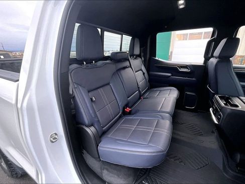 Used 2022 Chevrolet Silverado 1500 High Country w/ Z71 Off-Road Package image 28