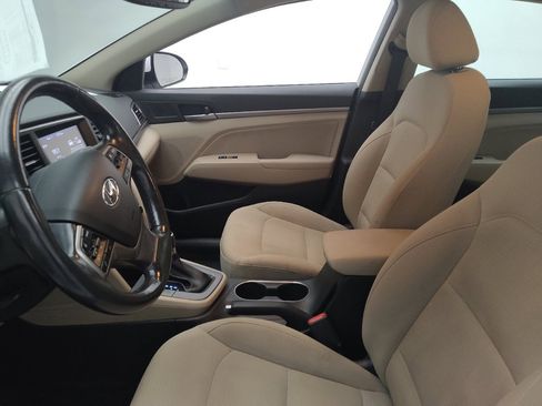 Used 2018 Hyundai Elantra Value Edition FWD image 17