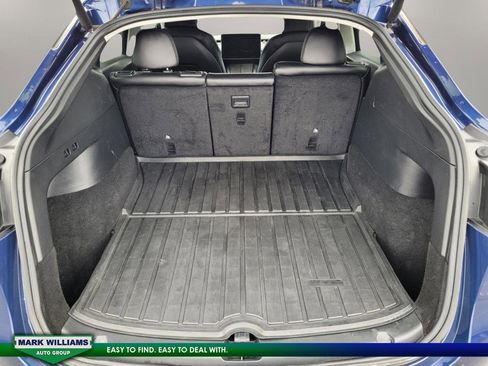 Used 2022 Tesla Model Y Long Range image 21