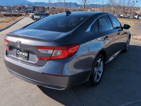 Used 2018 Honda Accord EX image 8