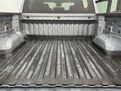Used 2024 Chevrolet Silverado 1500 RST AWD/4WD image 19