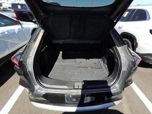 Used 2025 Buick Envista Sport Touring w/ Convenience I Package FWD image 6