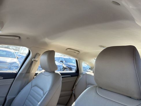 Used 2017 Ford Fusion Energi SE image 28