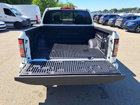New 2026 Nissan Frontier SV w/ All-Weather Content Package AWD/4WD image 24