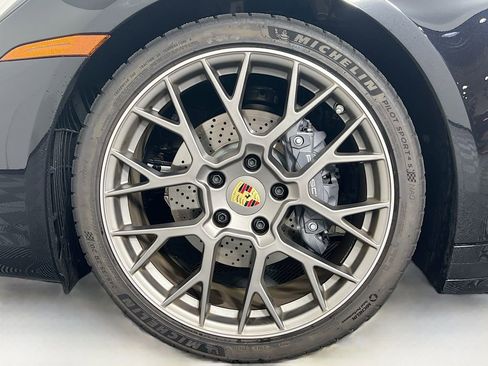 Certified 2024 Porsche 911 Carrera image 32