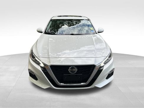 Used 2021 Nissan Altima 2.5 SV w/ SV Premium Package FWD image 9