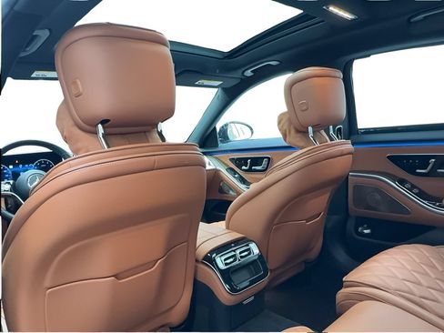 Used 2023 Mercedes-Benz S 580 4MATIC Sedan w/ Warmth & Comfort Package image 25