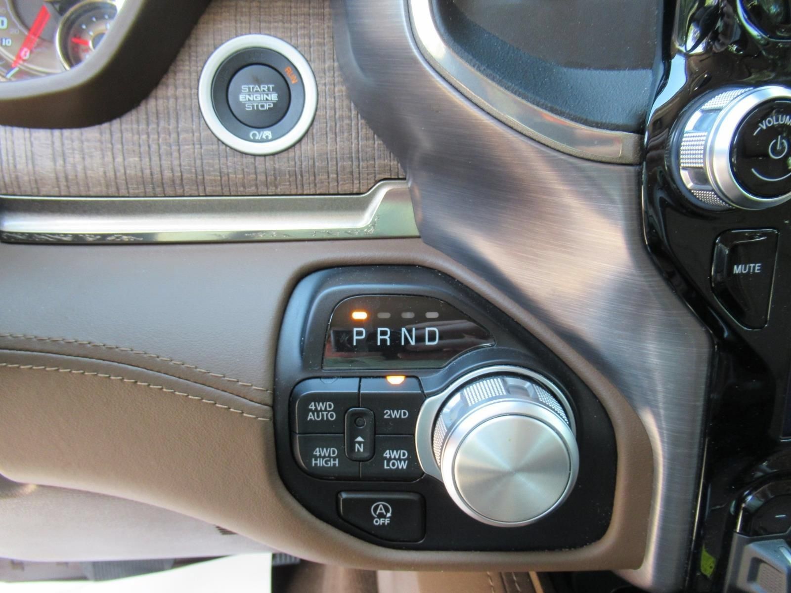 Used 2020 RAM 1500 Limited AWD/4WD image 29