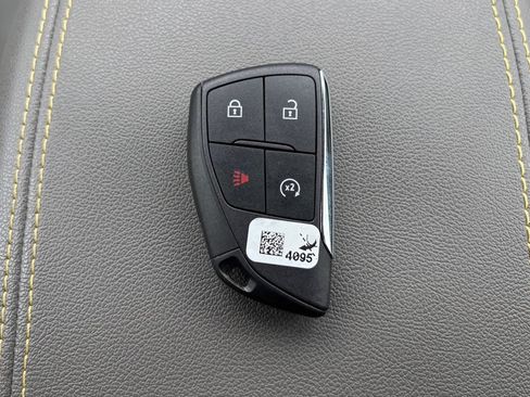 Used 2024 Chevrolet Colorado ZR2 w/ ZR2 Convenience Package III AWD/4WD image 31