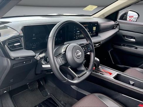 Certified 2025 Nissan Kicks SR AWD/4WD image 16