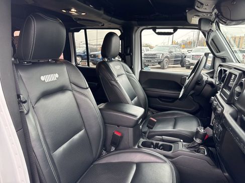 Used 2021 Jeep Wrangler Unlimited Sport image 18