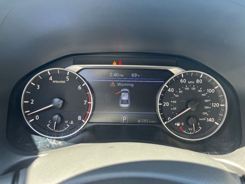 Used 2025 Nissan Altima 2.5 SV FWD image 39