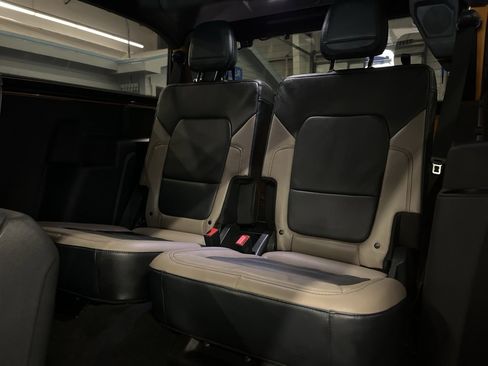 Used 2022 Ford Bronco Wildtrak image 29