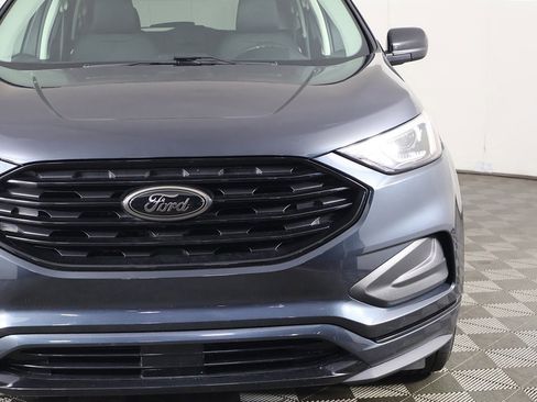 Used 2022 Ford Edge SE w/ Black Appearance Package image 11